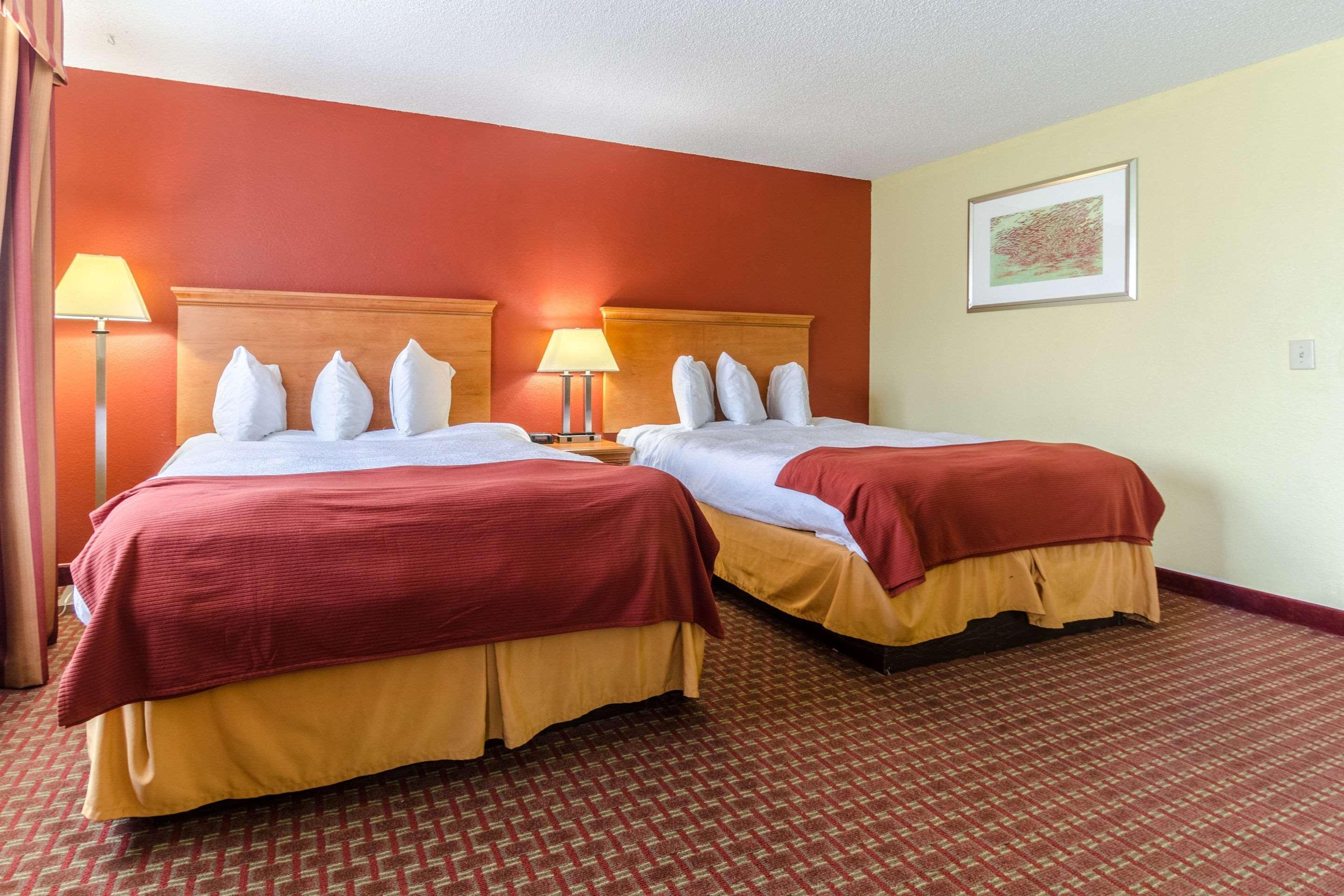 Rodeway Inn & Suites Jacksonville Near Camp Lejeune Dış mekan fotoğraf