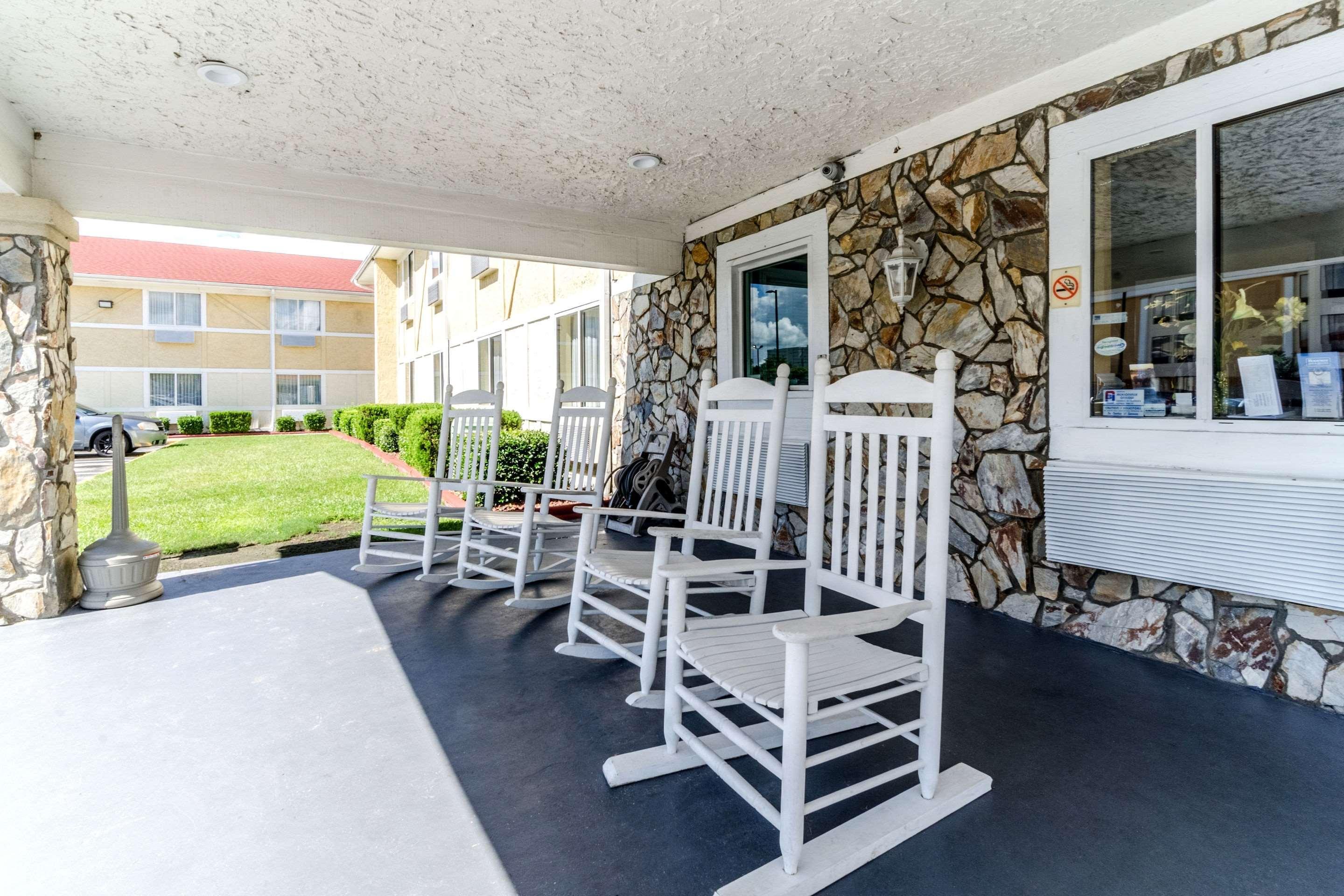 Rodeway Inn & Suites Jacksonville Near Camp Lejeune Dış mekan fotoğraf
